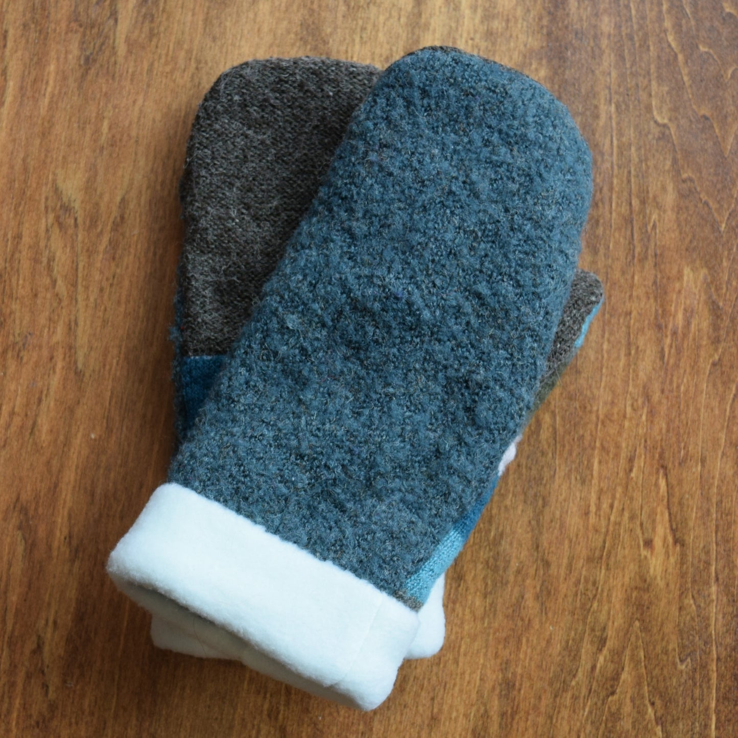 Womens Recycled Mittens