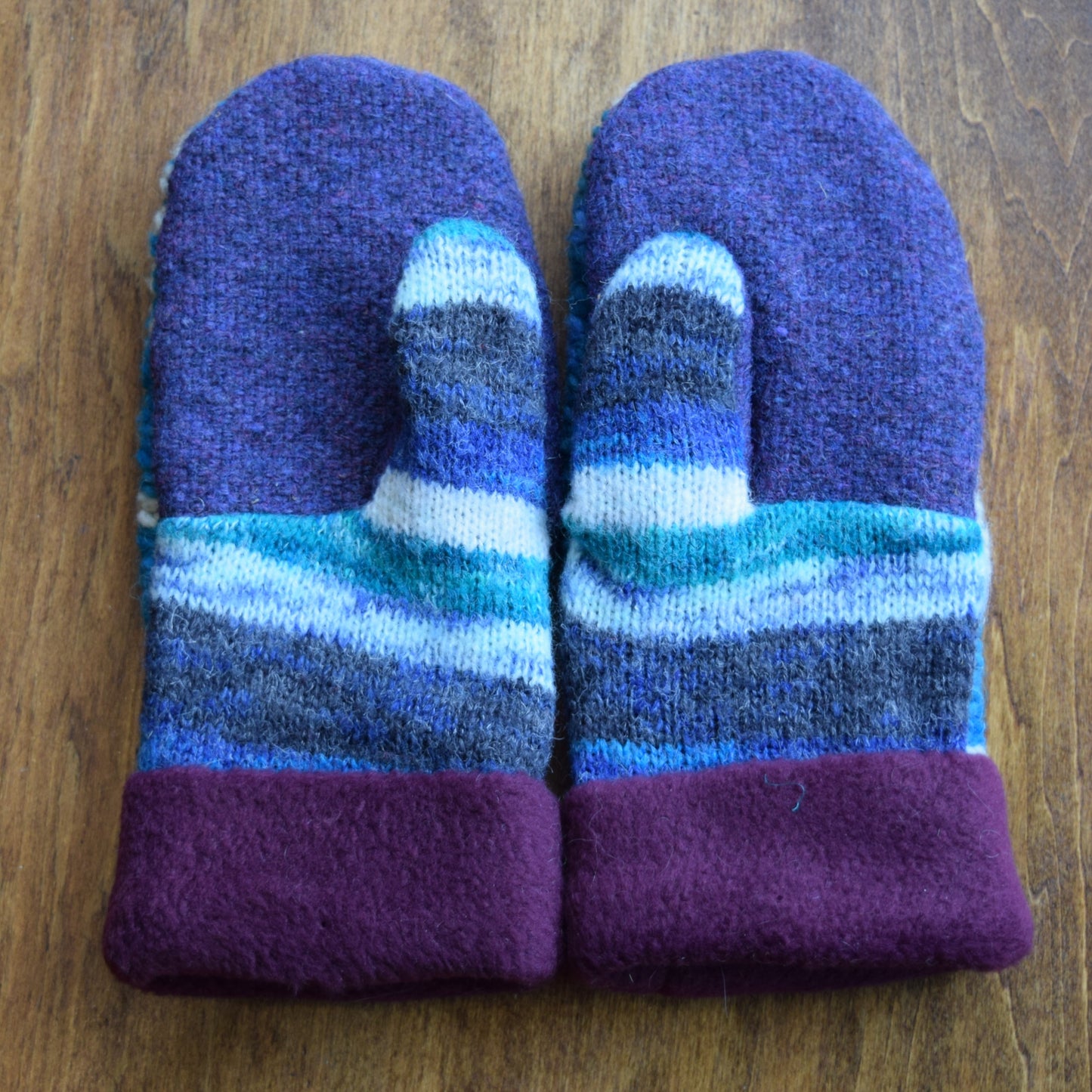Womens Recycled Mittens