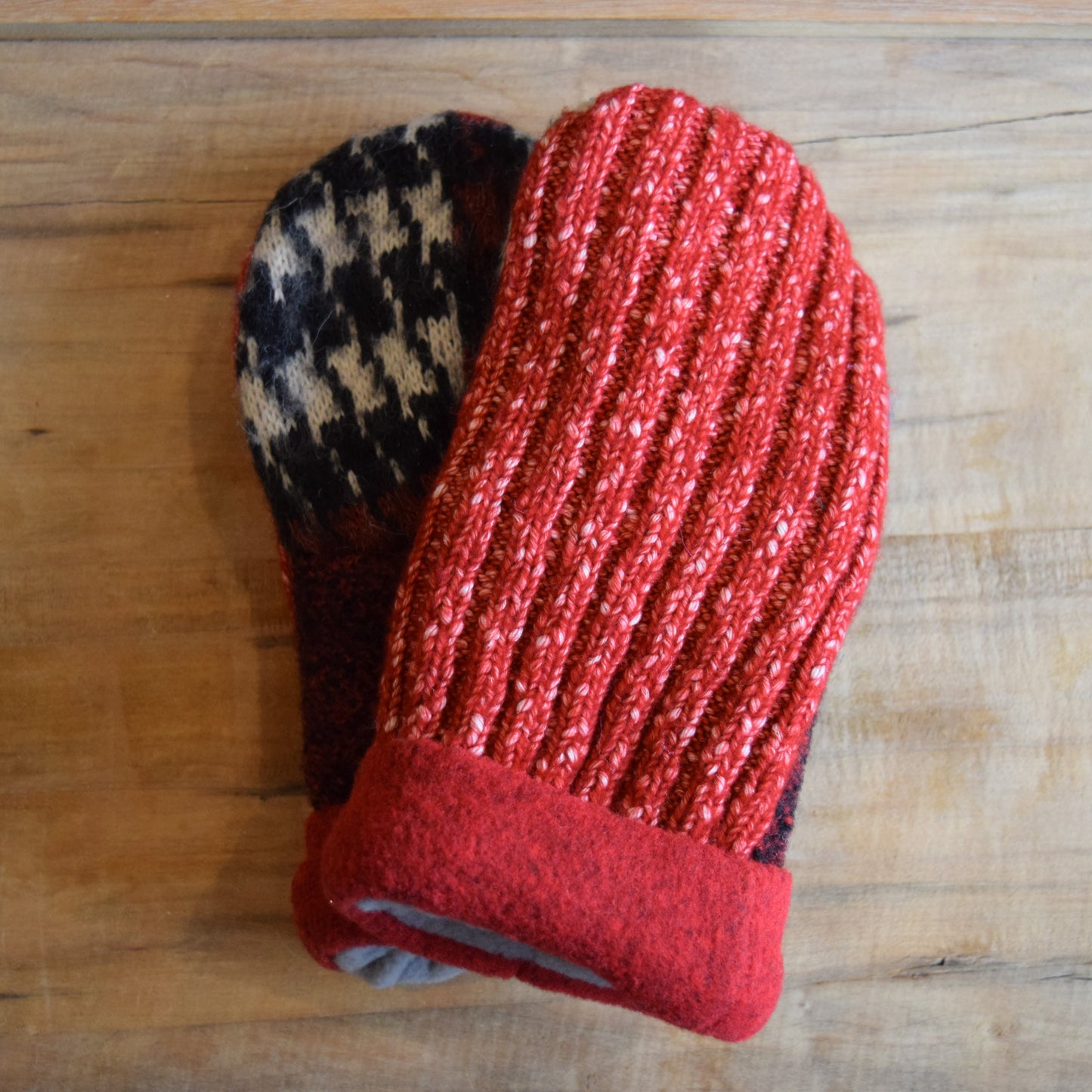 Women's Recycled Mittens
