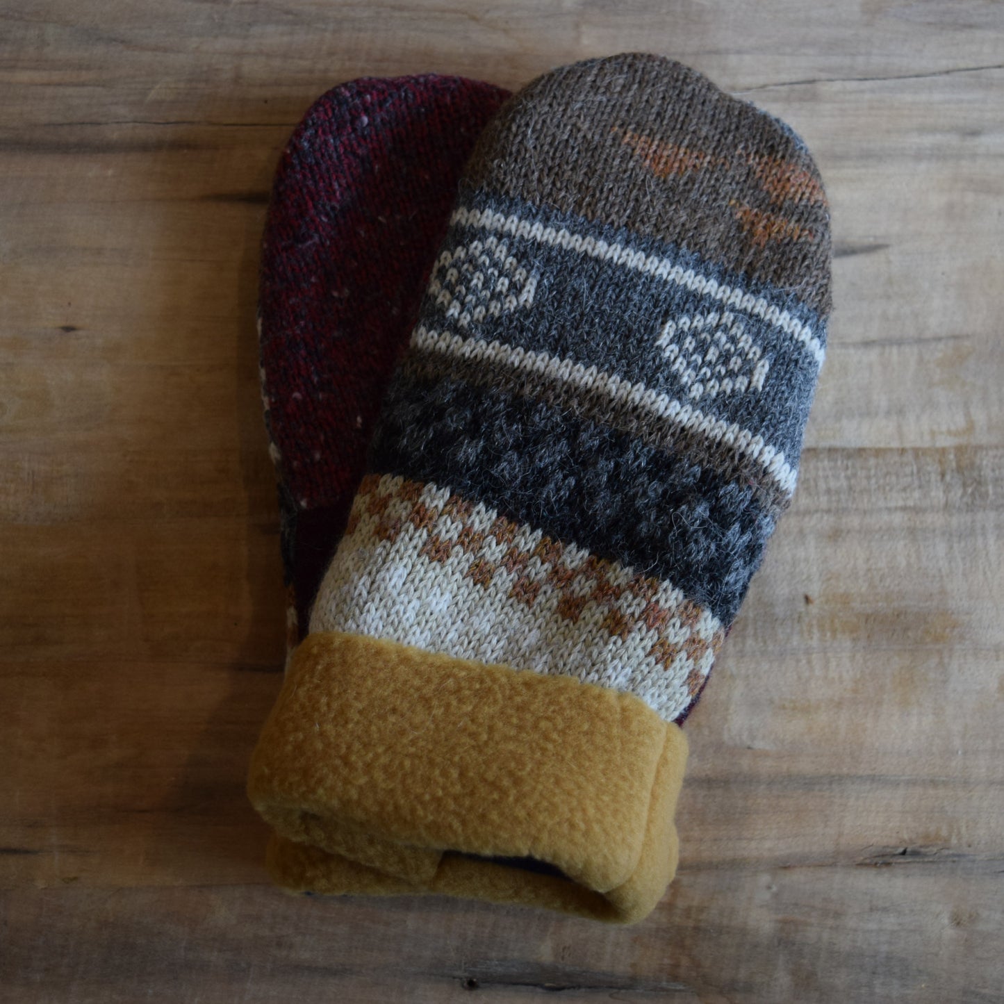 Women's Recycled Mittens