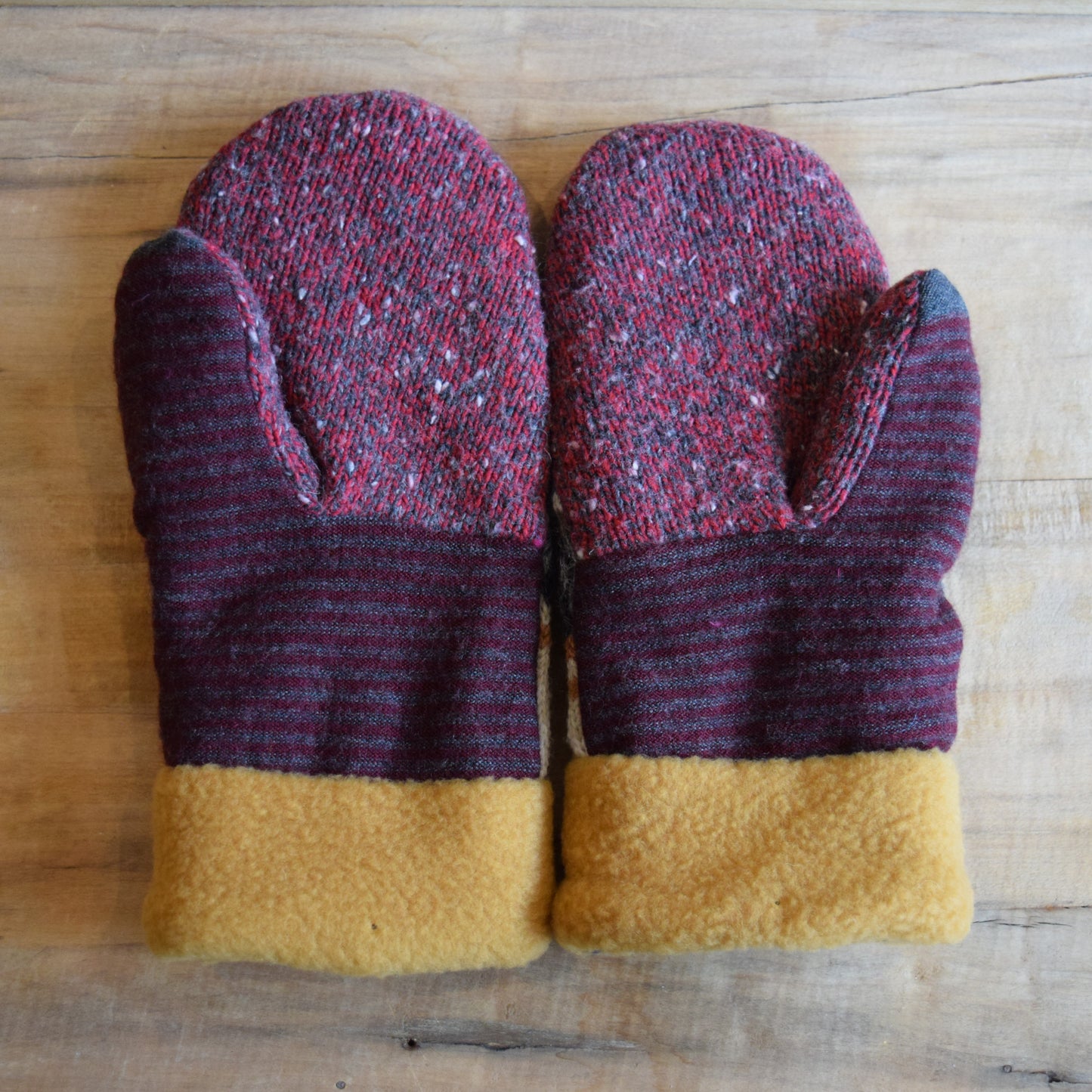 Women's Recycled Mittens